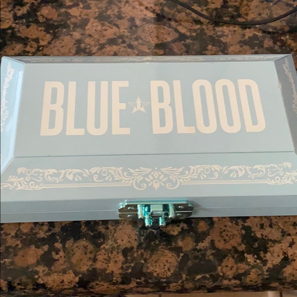 Jeffree Star Blue Blood Eyeshadow Palette